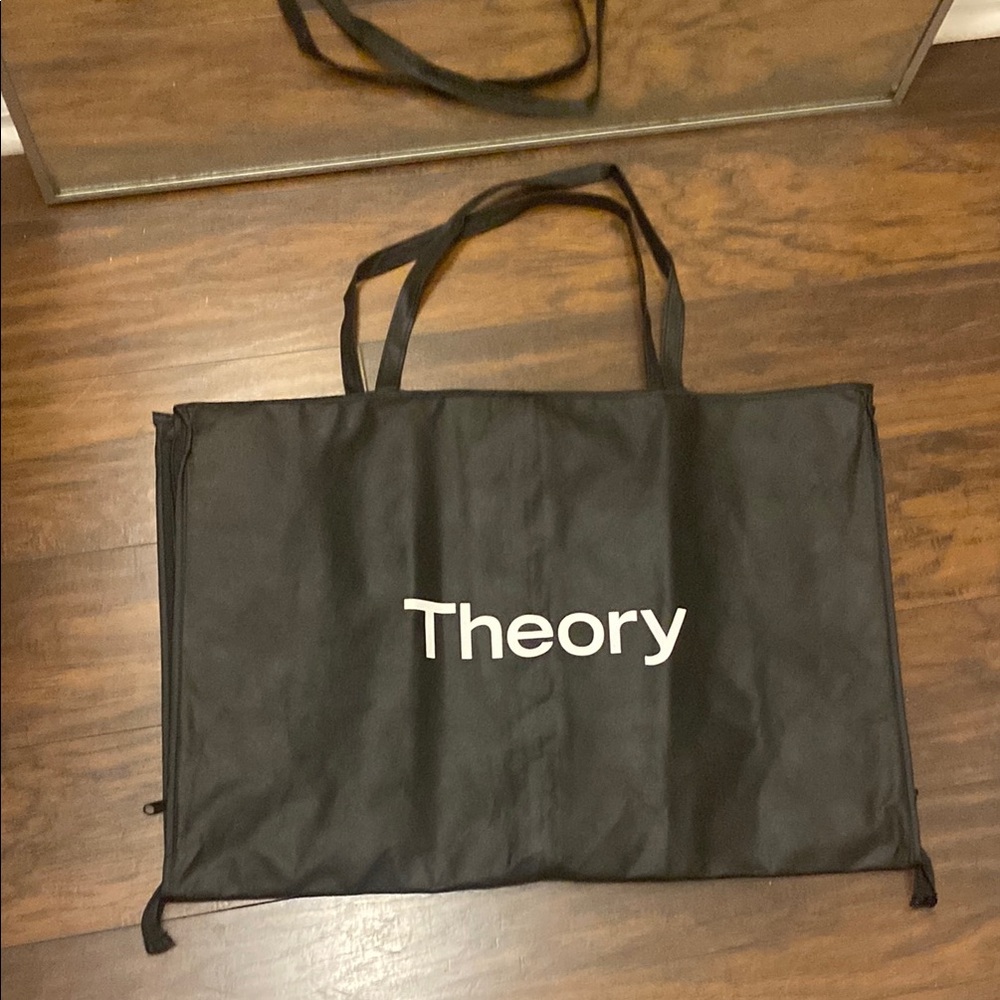 Theory  Garment bag